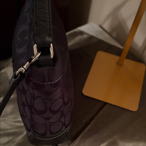 Coach VintageElegant Black mini hobo Women's crossbody Bag - Picture 5 of 13